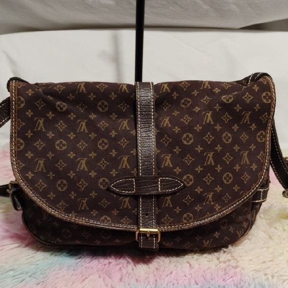 Authentic Louis Vuitton Mini Lin Saumur Brown Monogram Crossbody Bag - Picture 4 of 16